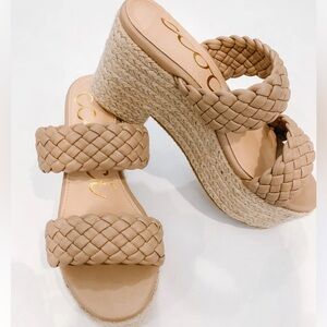 NWT CCOCCI Everett Platform Tan Sandal Women’s Sz 8